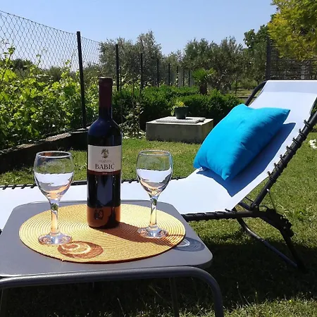 Cappuccino Apartman Kastela